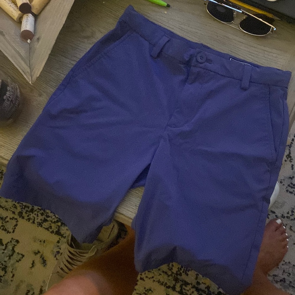 Vineyard Vines Boys performance shorts size 12